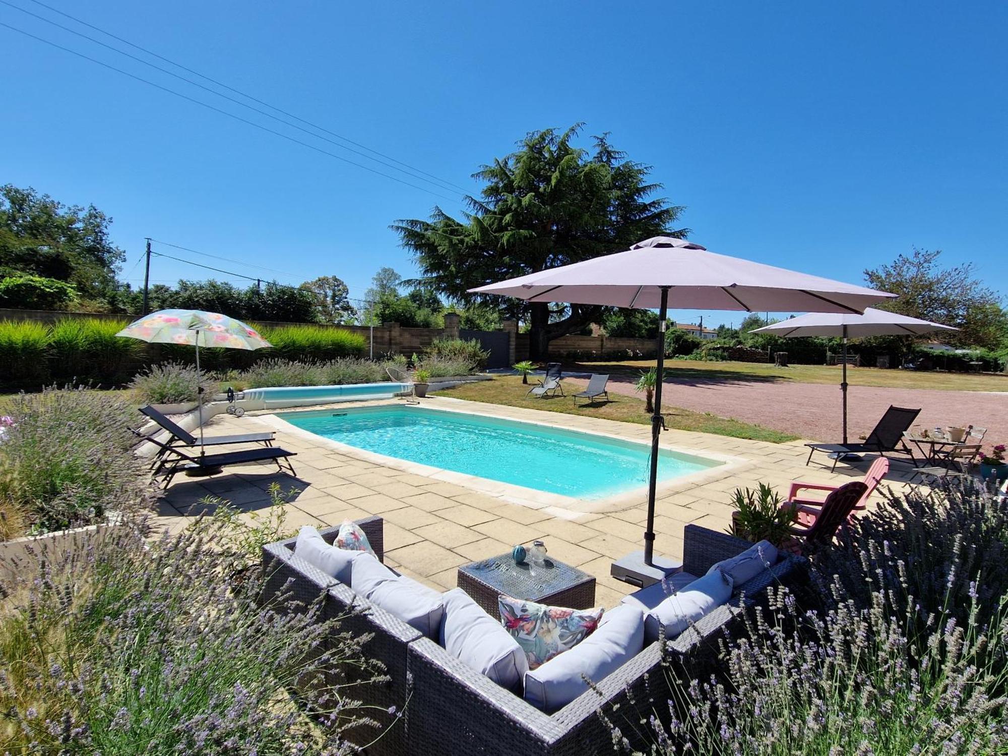 Les Quintanes Bed & Breakfast Suaux Exterior photo